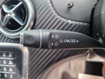 Mercedes-Benz A Class 2.1 A200d AMG Line (Premium) 7G-DCT Euro 6 (s/s) 5dr