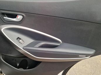 Hyundai Santa Fe 2.2 CRDi Premium Auto 4WD Euro 5 5dr (5 seat)