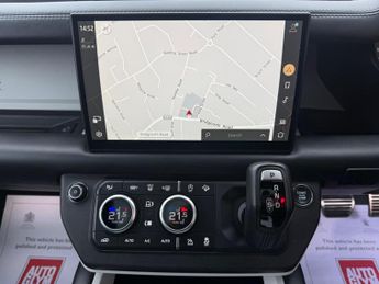 Land Rover Defender 90 3.0 D250 MHEV X-Dynamic HSE Auto 4WD Euro 6 (s/s) 3dr