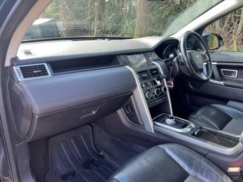 Land Rover Discovery Sport 2.0 TD4 SE Tech Auto 4WD Euro 6 (s/s) 5dr