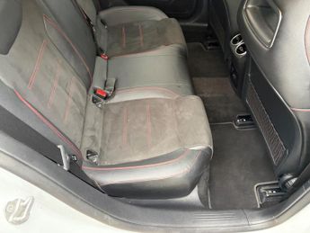 Mercedes-Benz A Class 1.3 A250e 15.6kWh AMG Line 8G-DCT Euro 6 (s/s) 5dr