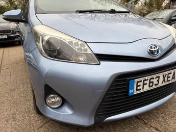 Toyota Yaris 1.5 VVT-h Icon Plus CVT Euro 5 5dr