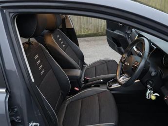 Kia Stonic 1.0 T-GDi MHEV GT-Line DCT Euro 6 (s/s) 5dr