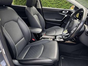 Kia XCeed 1.6 GDi 8.9kWh First Edition DCT Euro 6 (s/s) 5dr