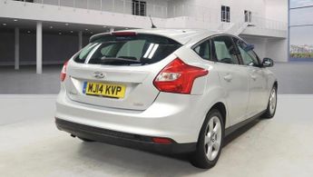 Ford Focus 1.6 TDCi ECOnetic Zetec Navigator Euro 5 (s/s) 5dr