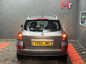 Renault Clio 1.6 VVT Dynamique TomTom Sport Tourer Auto Euro 5 5dr