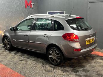 Renault Clio 1.6 VVT Dynamique TomTom Sport Tourer Auto Euro 5 5dr