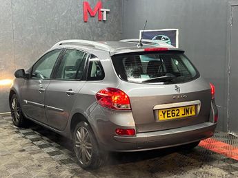 Renault Clio 1.6 VVT Dynamique TomTom Sport Tourer Auto Euro 5 5dr