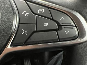 Renault Zoe R135 52kWh Iconic Auto 5dr (i)