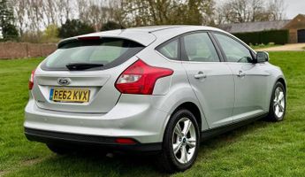 Ford Focus 1.6 Zetec Powershift Euro 5 5dr