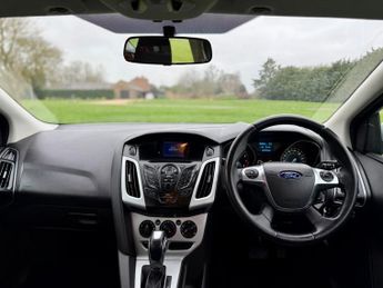 Ford Focus 1.6 Zetec Powershift Euro 5 5dr