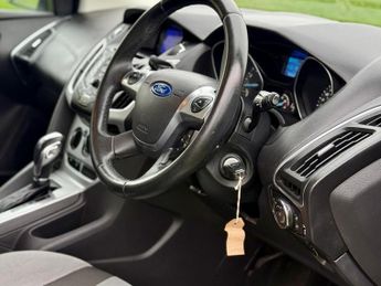 Ford Focus 1.6 Zetec Powershift Euro 5 5dr