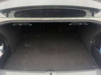 Volkswagen Passat 1.6 TDI BlueMotion Tech Highline Euro 5 (s/s) 4dr