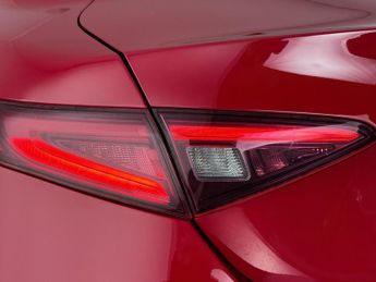 Alfa Romeo Giulia 2.2 TD Super Auto Euro 6 (s/s) 4dr