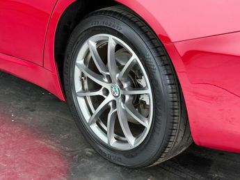Alfa Romeo Giulia 2.2 TD Super Auto Euro 6 (s/s) 4dr