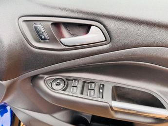 Ford Kuga 2.0 TDCi Titanium Powershift AWD Euro 6 (s/s) 5dr