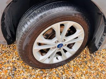 Ford Kuga 2.0 TDCi Titanium Powershift AWD Euro 6 (s/s) 5dr