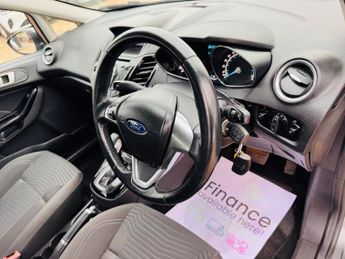 Ford Fiesta 1.0T EcoBoost Zetec Powershift Euro 6 5dr