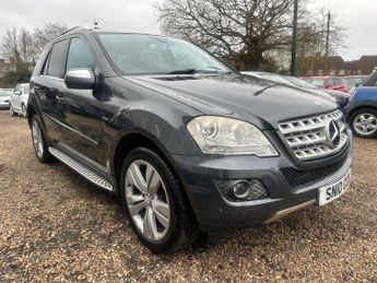 Mercedes M Class 3.0 ML350 CDI V6 BlueEfficiency Sport Tiptronic 4WD Euro 5 5dr