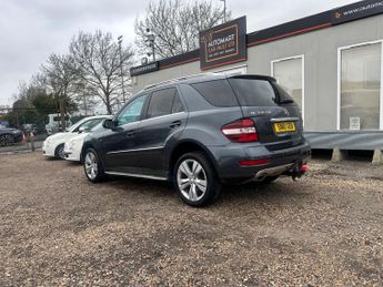 Mercedes-Benz M Class 3.0 ML350 CDI V6 BlueEfficiency Sport Tiptronic 4WD Euro 5 5dr