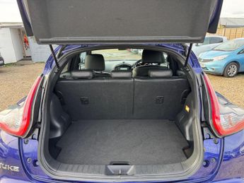 Nissan Juke 1.6 Tekna XTRON Euro 6 5dr