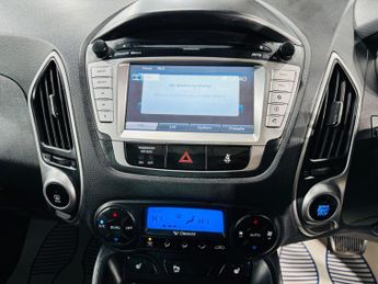 Hyundai ix35 2.0 CRDi Premium Auto 4WD Euro 5 5dr