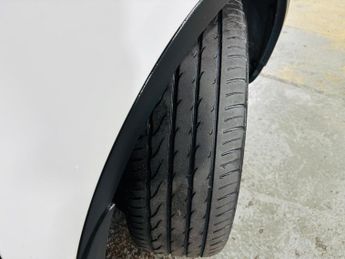 Hyundai ix35 2.0 CRDi Premium Auto 4WD Euro 5 5dr