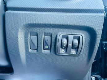 Renault Captur 1.5 dCi ENERGY Signature Nav Auto Euro 6 (s/s) 5dr