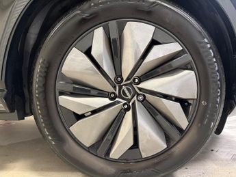 Nissan ARIYA 87kWh Engage Auto 5dr 22kW Charger