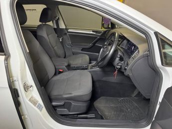 Volkswagen Golf 1.6 TDI BlueMotion Tech Match Edition DSG Euro 6 (s/s) 5dr