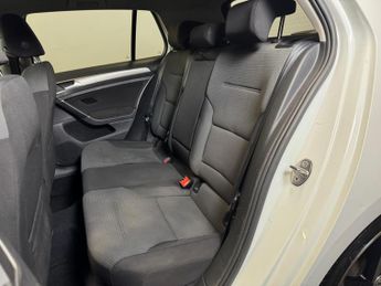 Volkswagen Golf 1.6 TDI BlueMotion Tech Match Edition DSG Euro 6 (s/s) 5dr