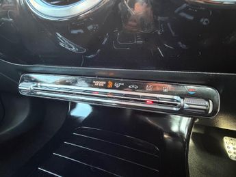 Mercedes-Benz A Class 1.3 A250e 15.6kWh AMG Line 8G-DCT Euro 6 (s/s) 4dr