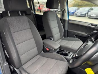 Volkswagen Touran 1.5 TSI EVO SE DSG Euro 6 (s/s) 5dr