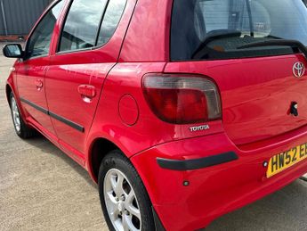 Toyota Yaris 1.3 VVT-i 16v CDX 5dr
