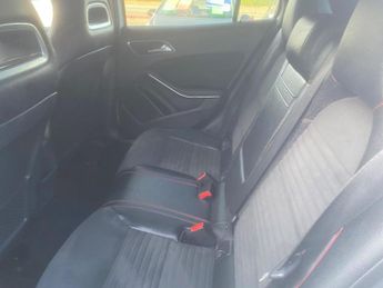 Mercedes-Benz GLA 2.1 GLA200 CDI AMG Line 7G-DCT Euro 6 (s/s) 5dr