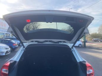 Mercedes-Benz GLA 2.1 GLA200 CDI AMG Line 7G-DCT Euro 6 (s/s) 5dr