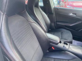 Mercedes-Benz GLA 2.1 GLA200 CDI AMG Line 7G-DCT Euro 6 (s/s) 5dr
