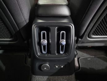 Volvo XC40 1.5h T4 Recharge 10.7kWh Inscription Expression Auto Euro 6 (s/s