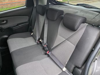 Toyota Yaris 1.5 VVT-h Icon E-CVT Euro 6 5dr