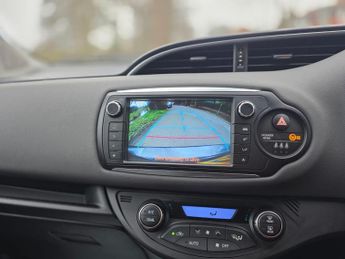 Toyota Yaris 1.5 VVT-h Icon E-CVT Euro 6 5dr