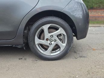 Toyota Yaris 1.5 VVT-h Icon E-CVT Euro 6 5dr