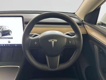Tesla Model Y (Dual Motor) Long Range SUV 5dr Electric Auto 4WDE (384 bhp)