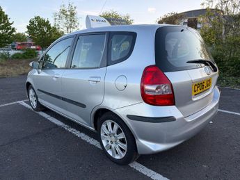 Honda Jazz 1.4 i-DSI SE Hatchback 5dr Petrol CVT-7 (139 g/km, 82 bhp)