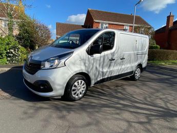 Renault Trafic 1.6 dCi ENERGY 27 Business+ SWB Standard Roof Euro 6 (s/s) 5dr