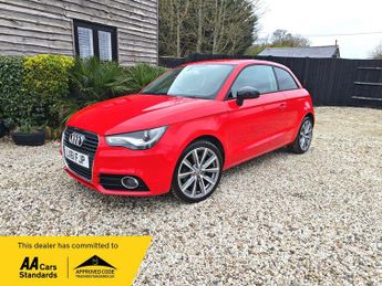 Audi A1 1.4 TFSI S line Hatchback 3dr Petrol S Tronic Euro 5 (s/s) (122 