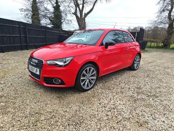 Audi A1 1.4 TFSI S line Hatchback 3dr Petrol S Tronic Euro 5 (s/s) (122 