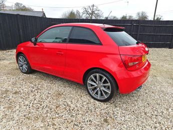 Audi A1 1.4 TFSI S line Hatchback 3dr Petrol S Tronic Euro 5 (s/s) (122 