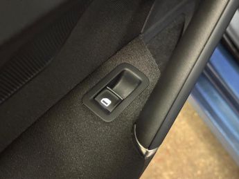 Volkswagen Golf 1.4 TSI BlueMotion Tech ACT GT Hatchback 5dr Petrol DSG Euro 6 (