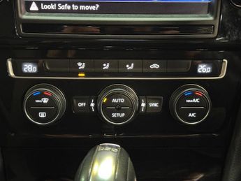 Volkswagen Golf 1.4 TSI BlueMotion Tech ACT GT Hatchback 5dr Petrol DSG Euro 6 (