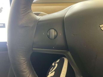 Tesla Model 3 Saloon 4dr Electric Auto RWD (241 bhp)